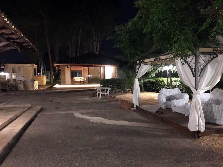 Villa Laoconte Piscina, Jacuzzi E Biliardo Canicattì Exterior foto