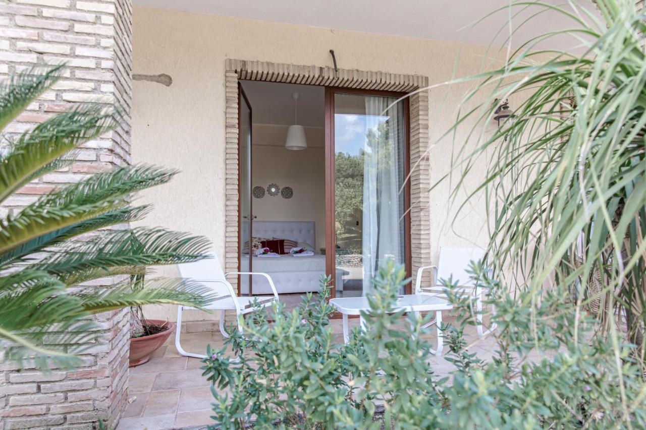 Villa Laoconte Piscina, Jacuzzi E Biliardo Canicattì Exterior foto