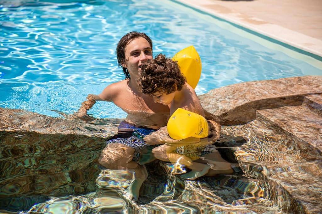 Villa Laoconte Piscina, Jacuzzi E Biliardo Canicattì Exterior foto