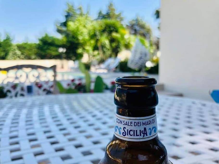 Villa Laoconte Piscina, Jacuzzi E Biliardo Canicattì Exterior foto